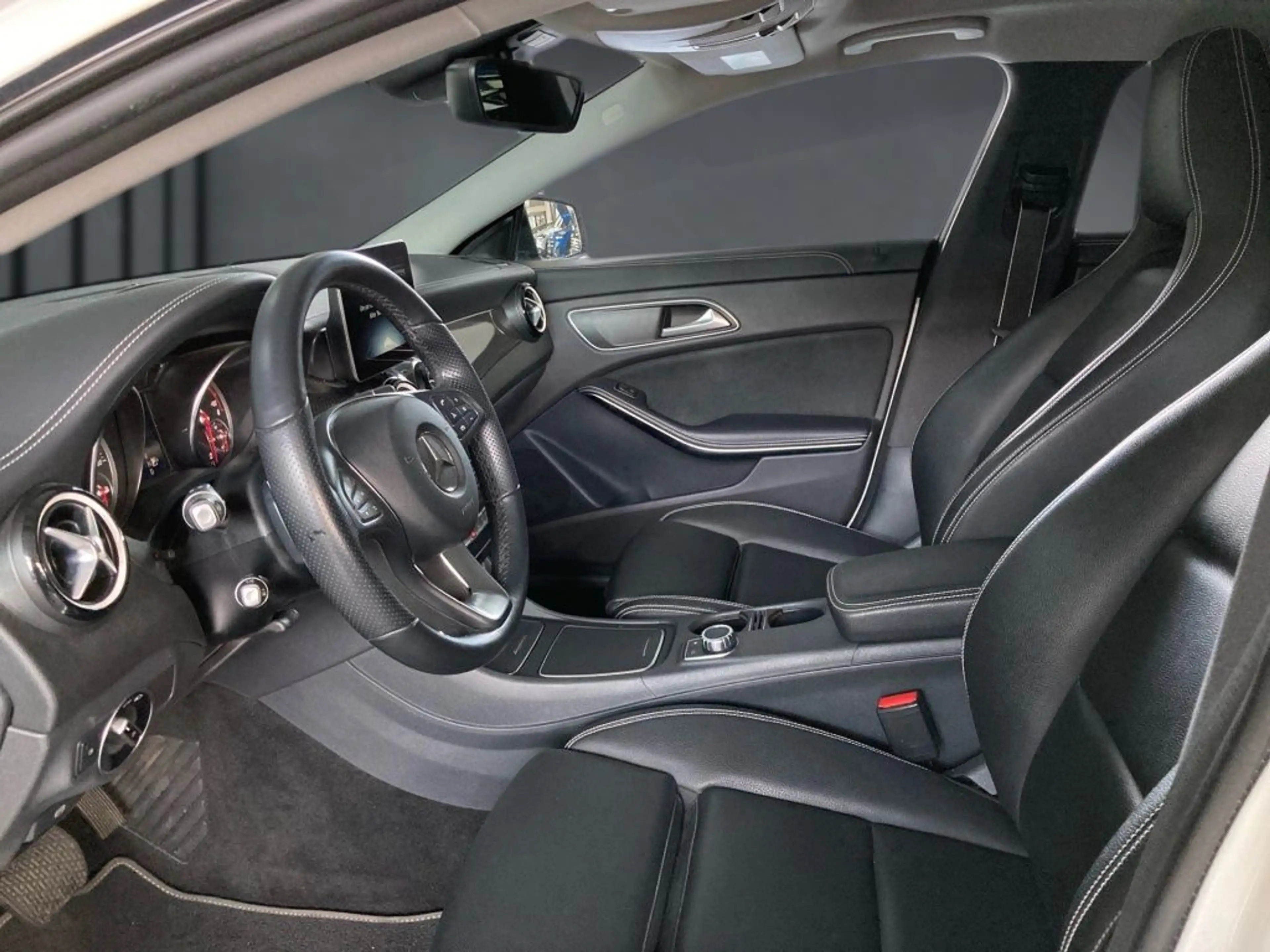 Mercedes-Benz CLA 220 CLA 220 d SB AMG+Carbon+Memory+Night+KAMERA+PANO — photo 7