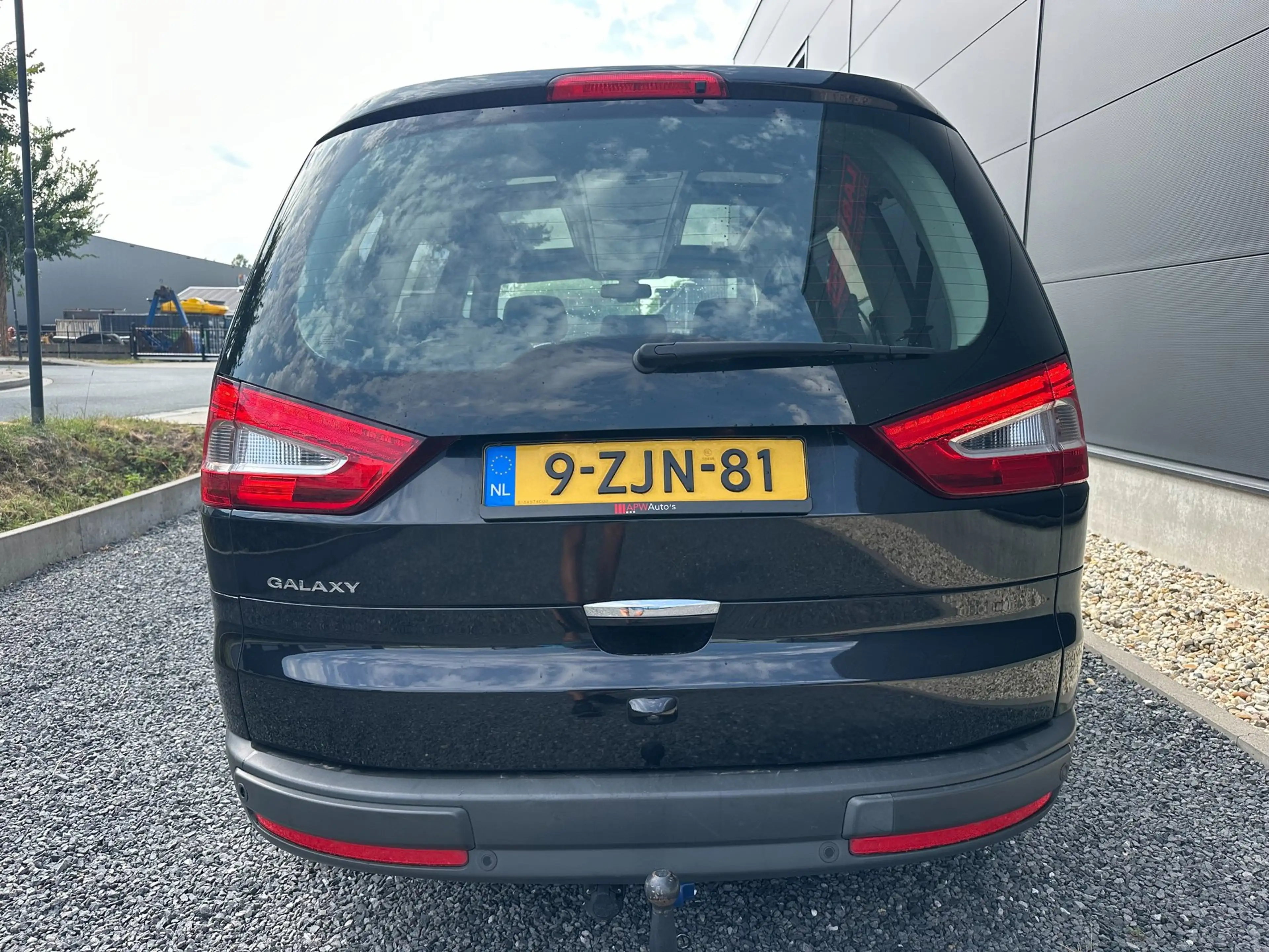 Ford Galaxy 1.6 SCTi Platinum — photo 9