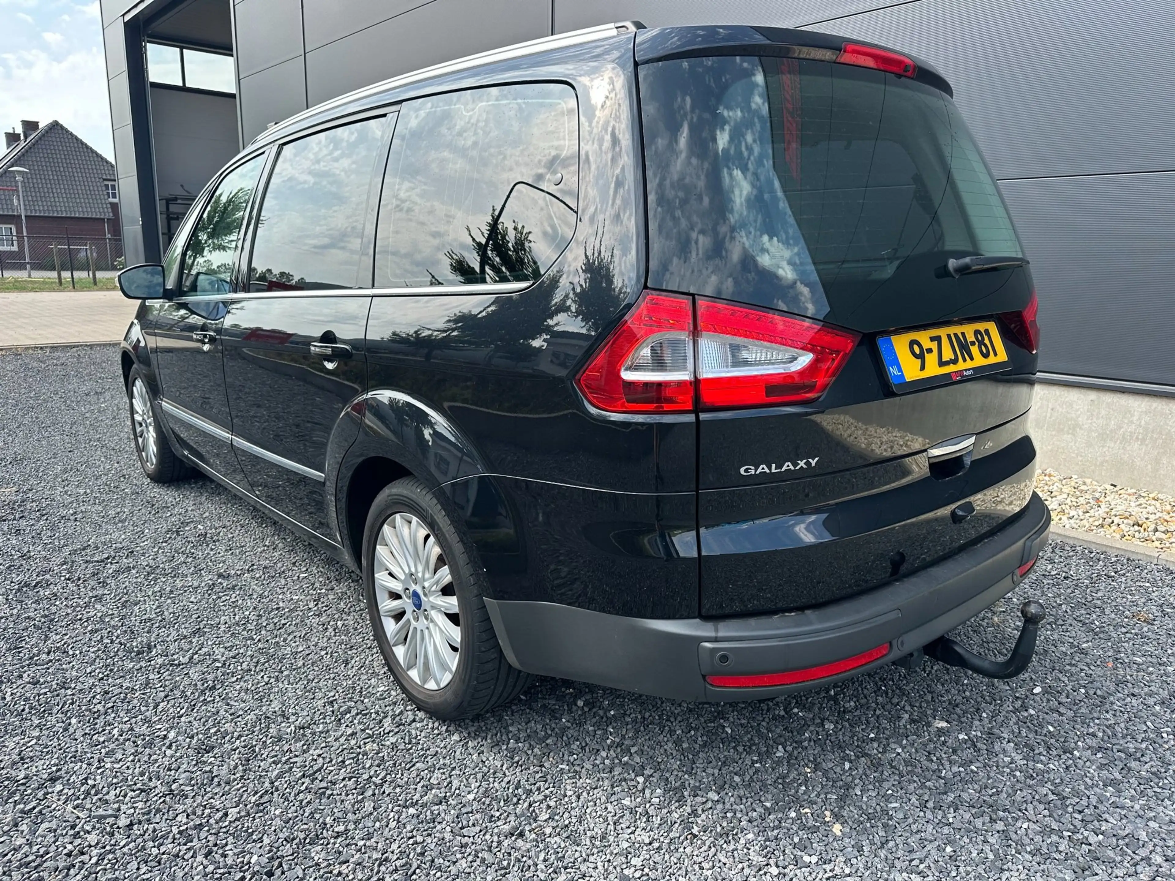 Ford Galaxy 1.6 SCTi Platinum — photo 4