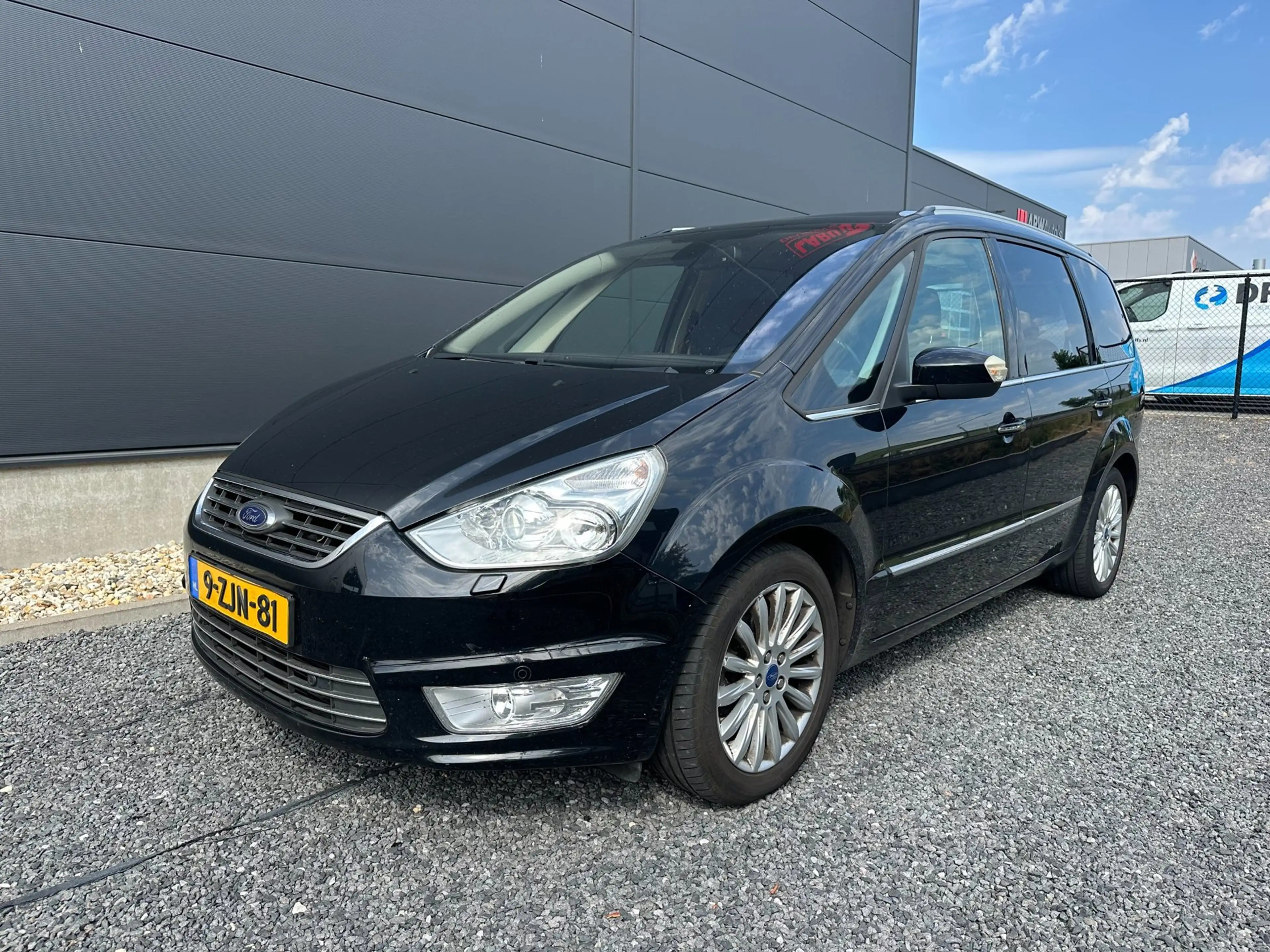 Ford Galaxy 1.6 SCTi Platinum — photo 2
