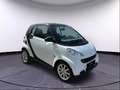 smart forTwo 1.0 Coupe Hybrid Drive Weiß - thumbnail 3