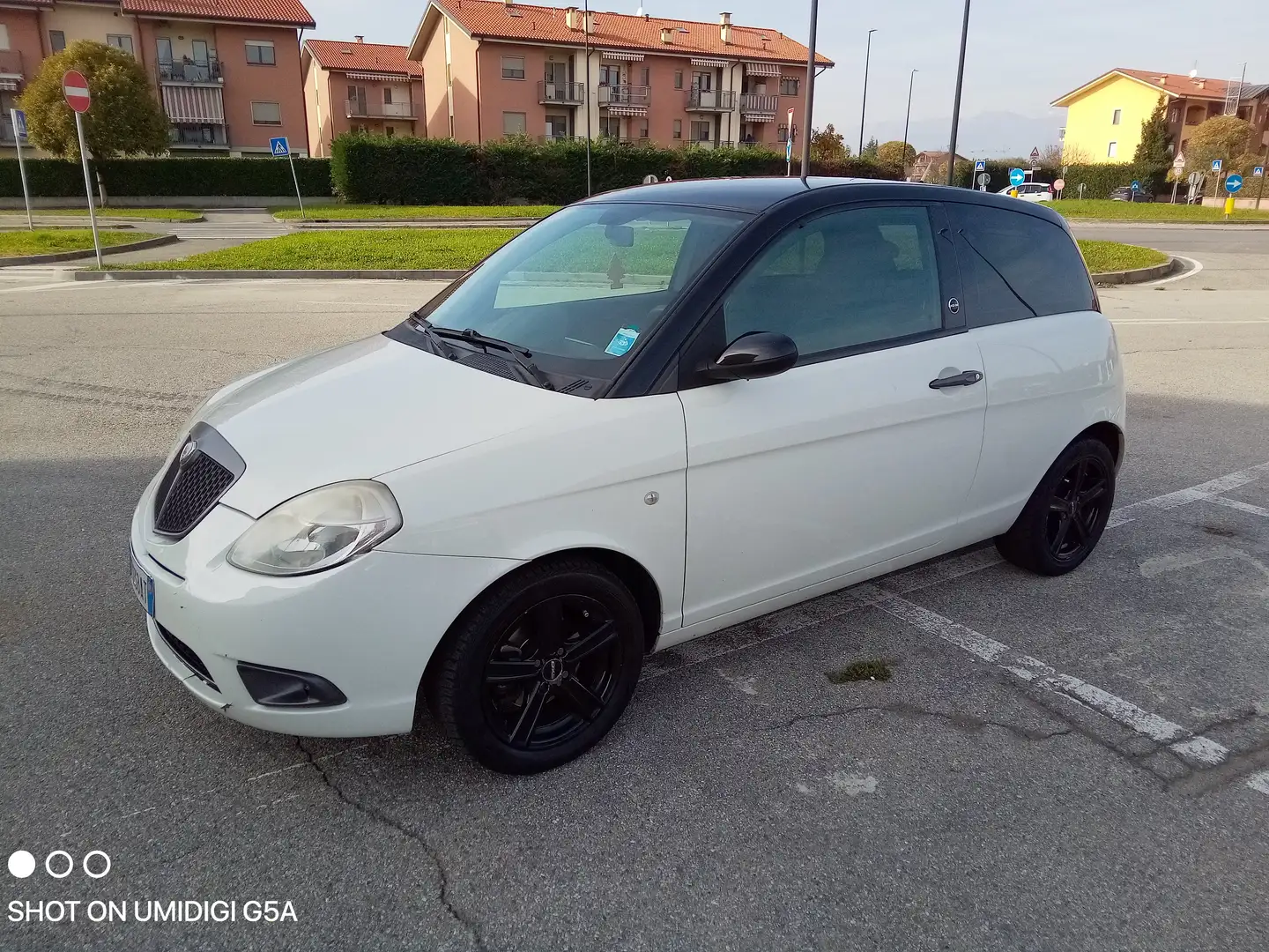 Lancia Ypsilon 1.4 8v Oro ecochic GPL/TAGLIANDATA Blanco - 1