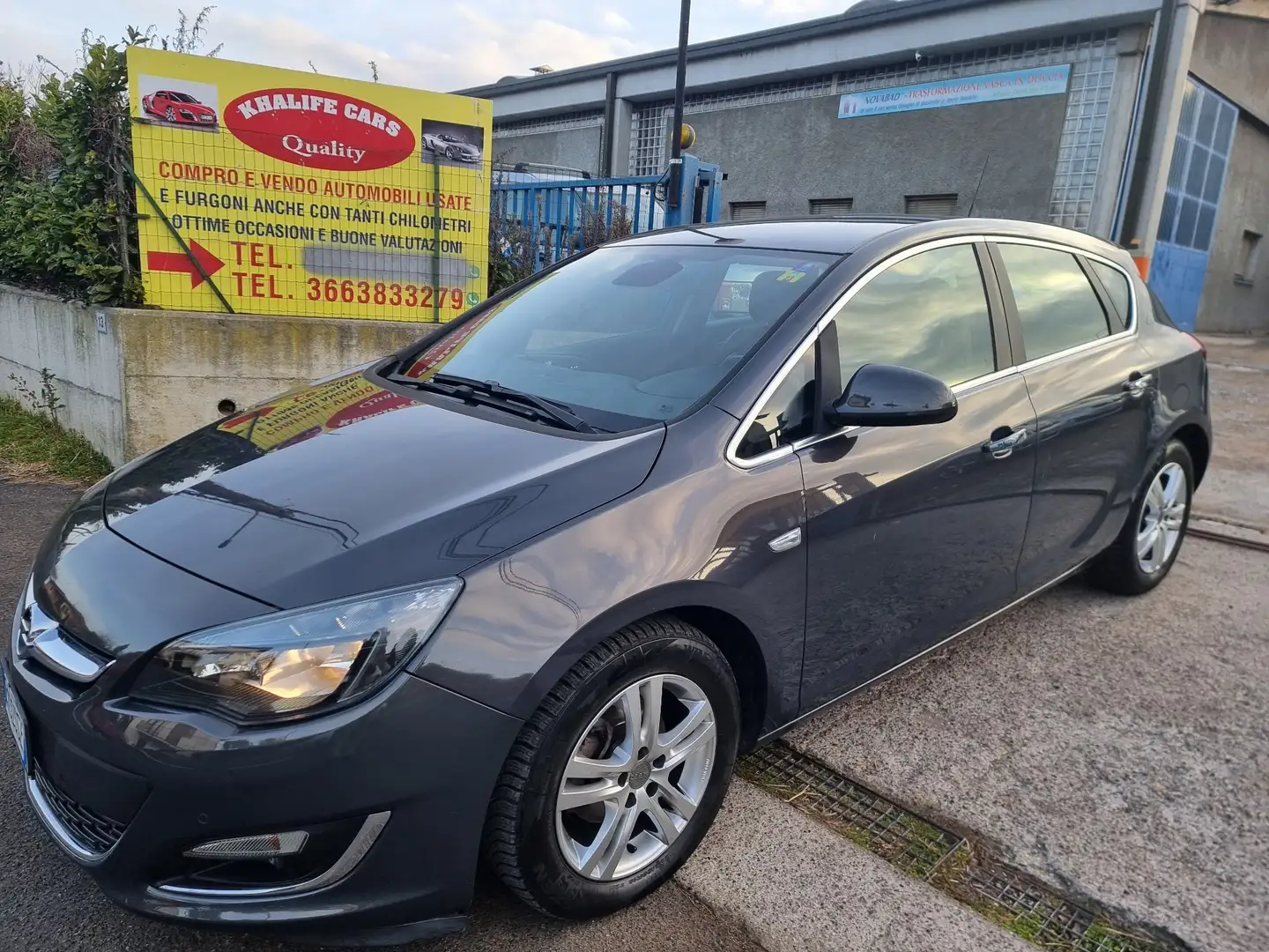 Opel Astra Sedan 1.4 turbo Elective 140cv auto Grigio - 2