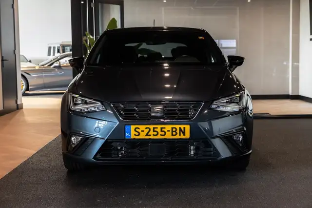 Seat Ibiza view 8