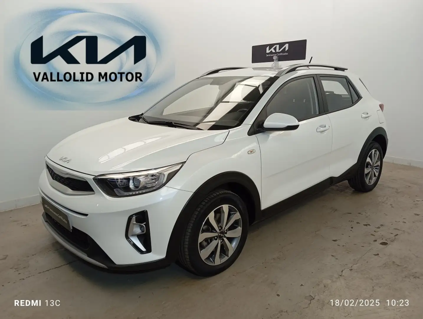 Kia Stonic 1.0 T-GDi MHEV Concept 100 Blanc - 1