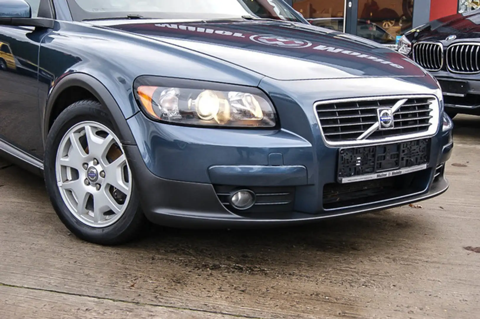 Volvo C30 2.0i Momentum KLIMAAUTO TEMPOMAT 4-SEASON Blau - 2