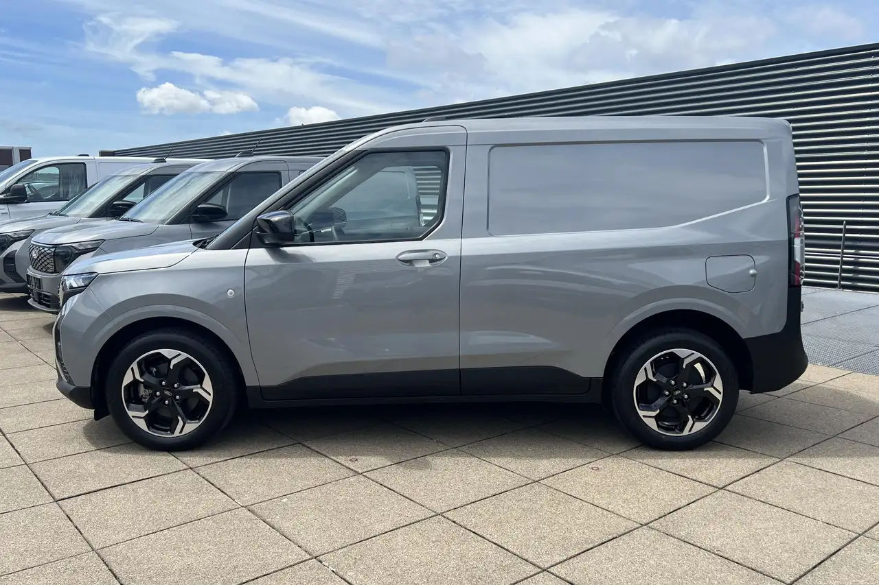 Ford Transit Courier 2026