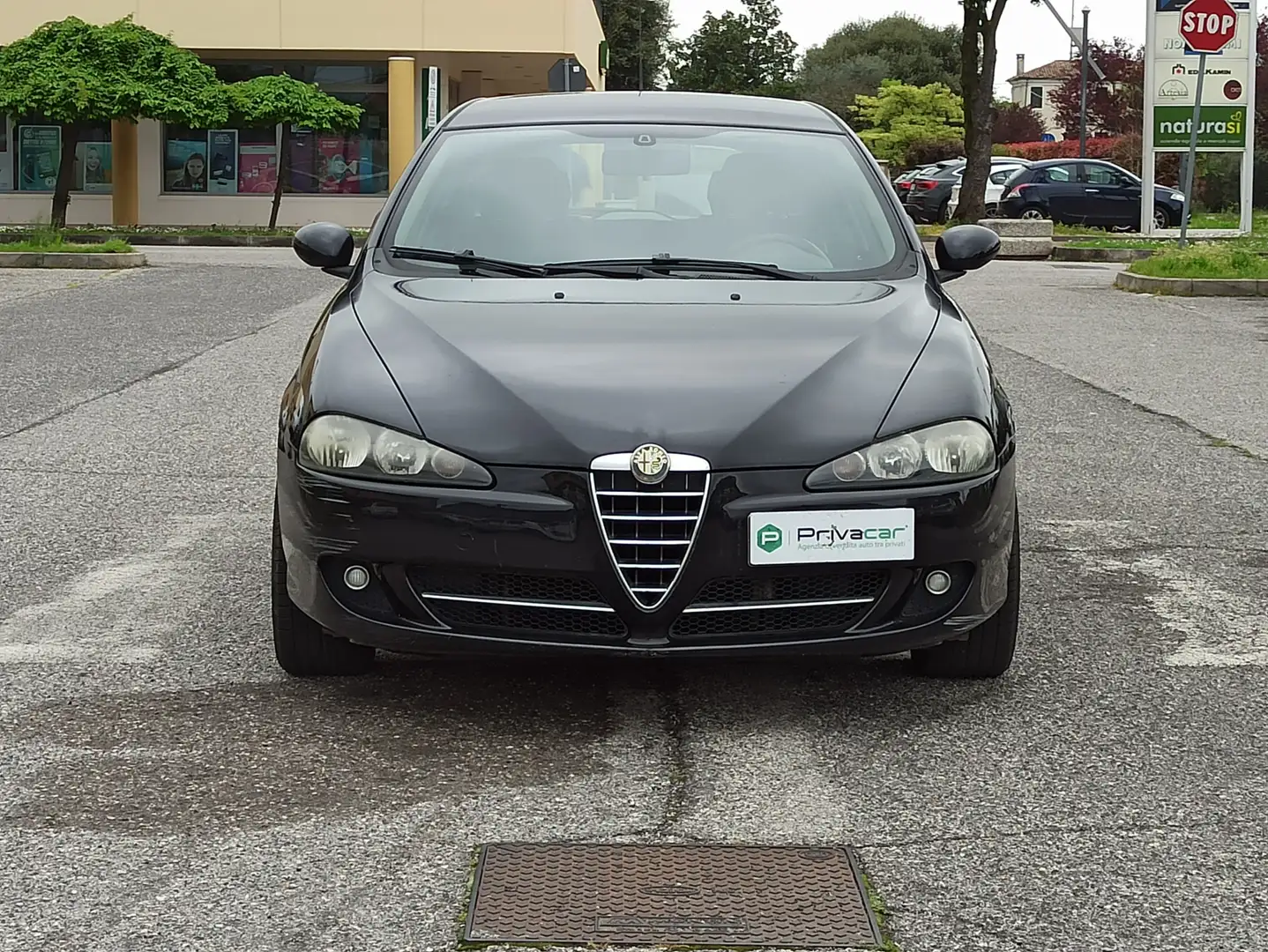 Alfa Romeo 147 5p 1.9 jtd Distinctive 120cv NEOPATENTATI Nero - 2