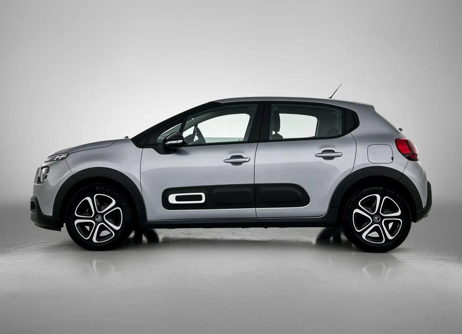 Citroen C3 1.2 PureTech Plus 83pk | Climate Control | Navigat Gris - 2