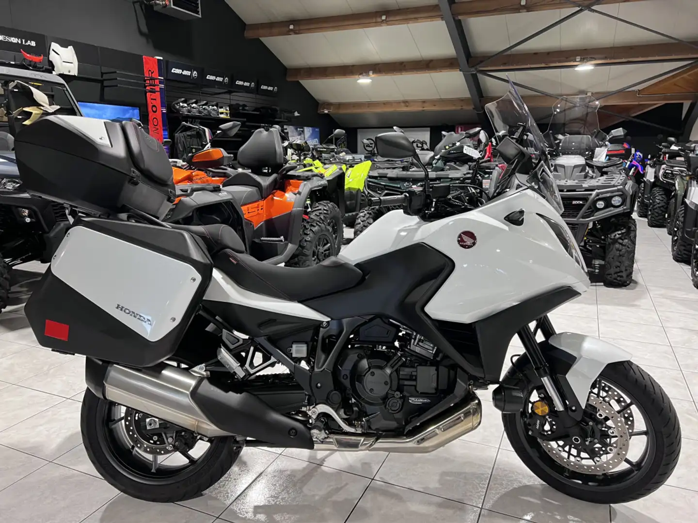 Honda NT 1100 DCT Wit - 1