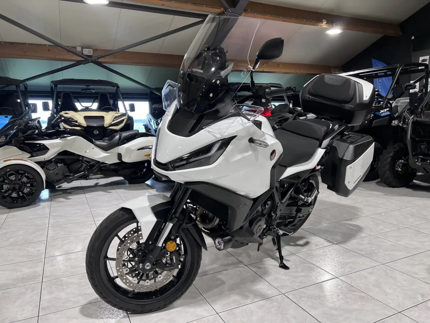 Honda NT 1100 DCT Wit - 2