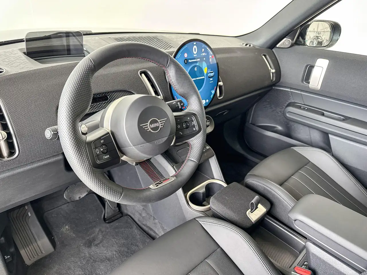 MINI John Cooper Works Countryman 2026 — фото 12