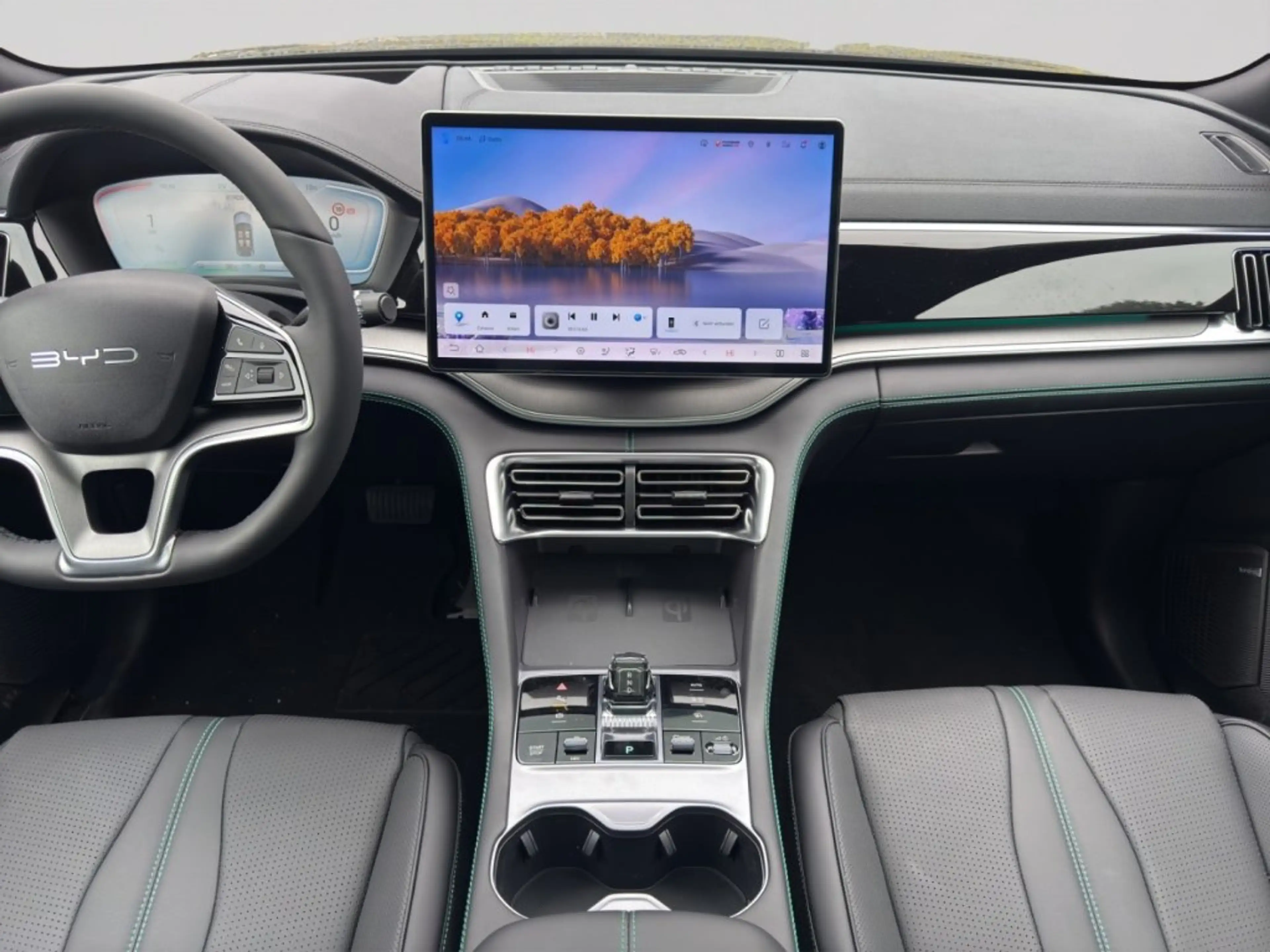 BYD Seal U DM-i Design AWD — photo 10