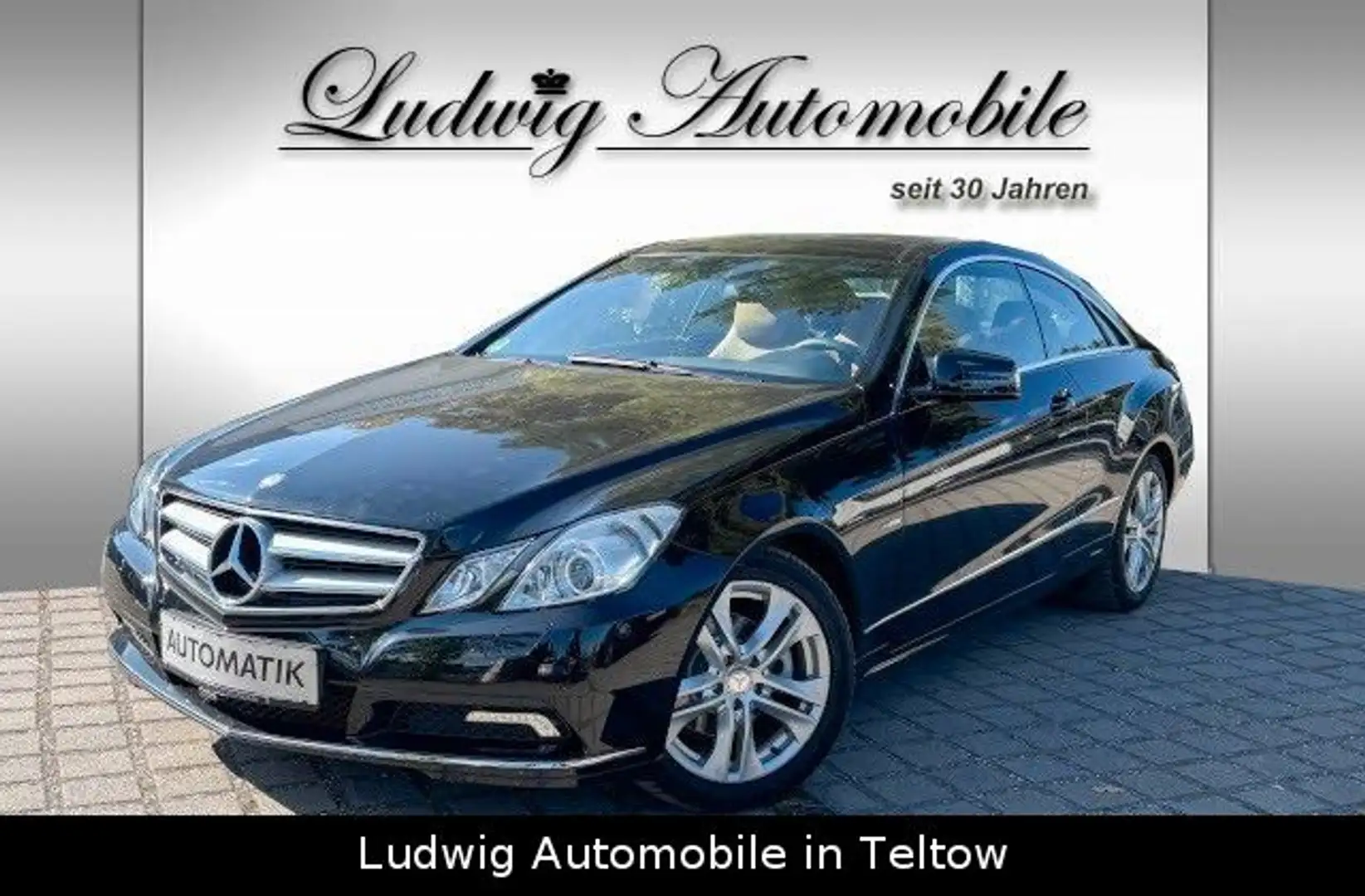 Mercedes-Benz E 200 Coupe  1.Hand*Avantgarde*Pano*Navi*Leder Schwarz - 1