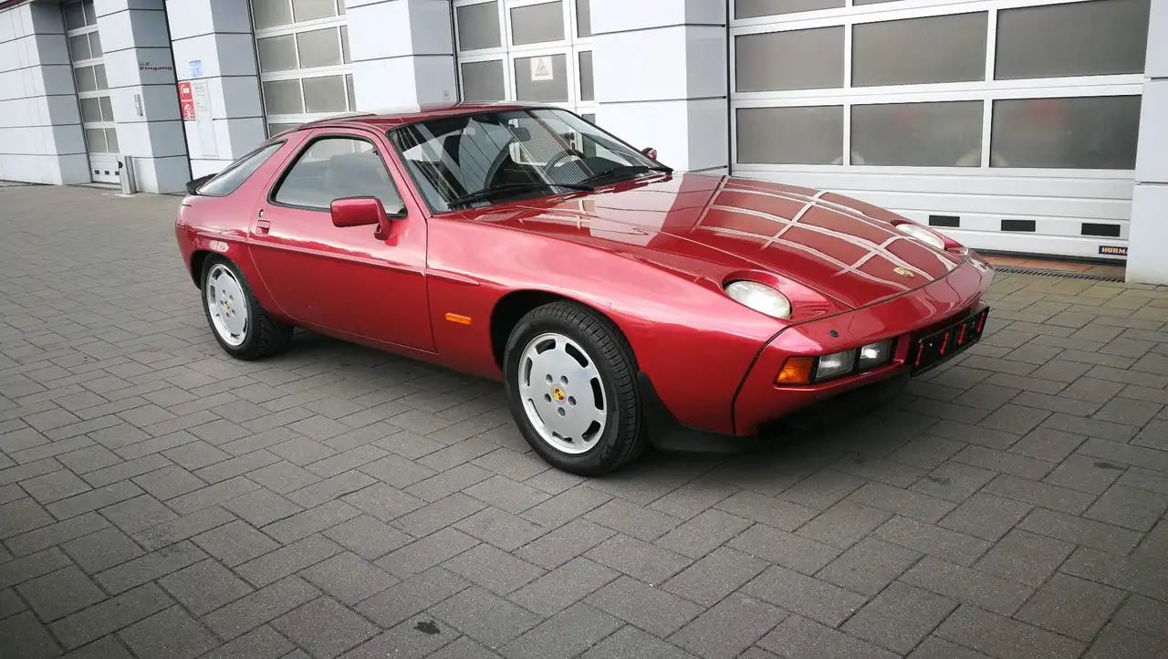 Porsche 928 S, foto 1
