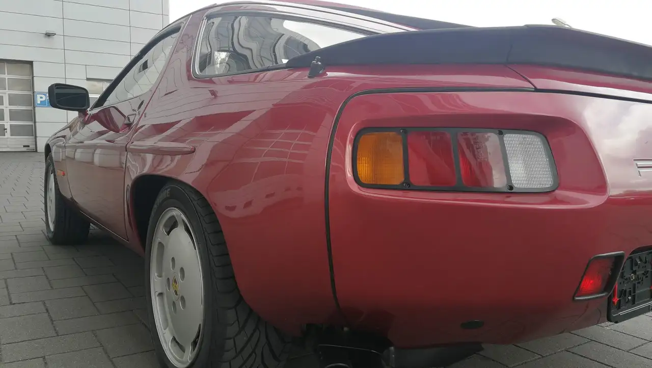 Porsche 928 S, foto 11