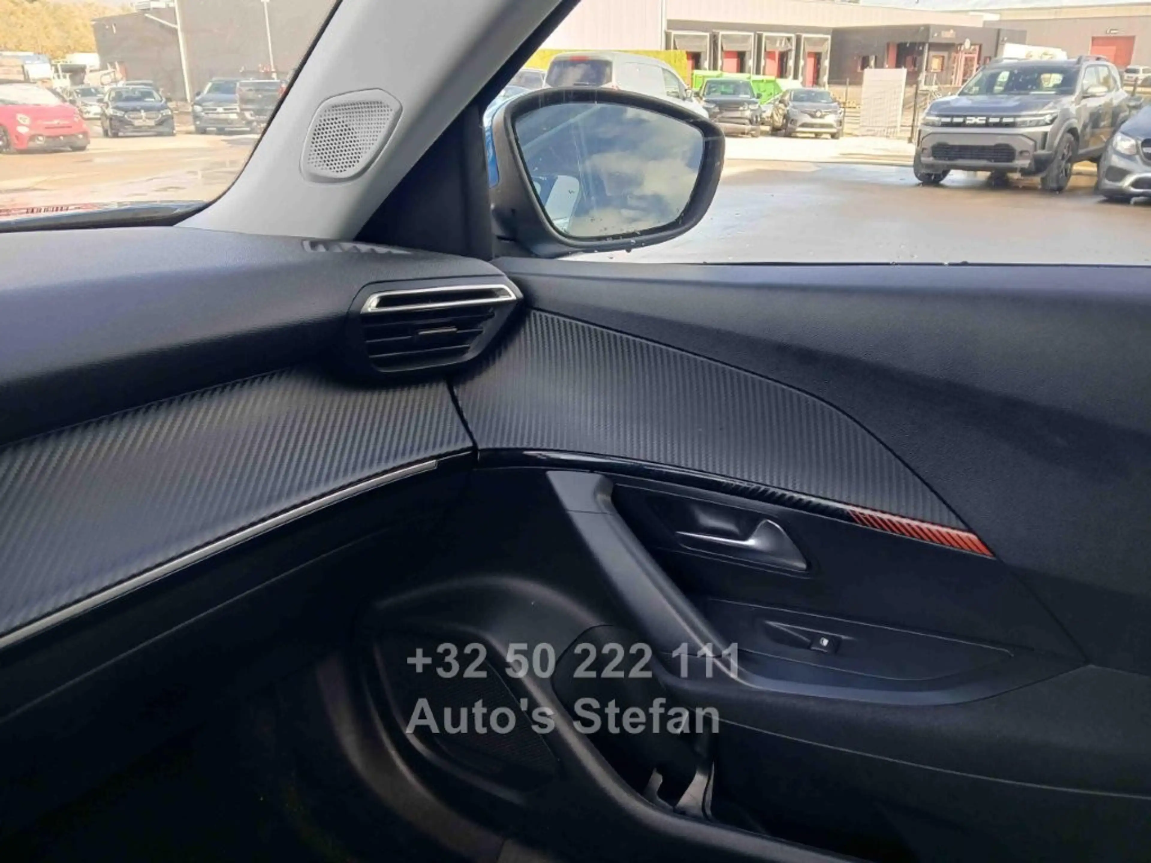 Peugeot 2008 2008 1.2 PureTech Allure Pack S — photo 14