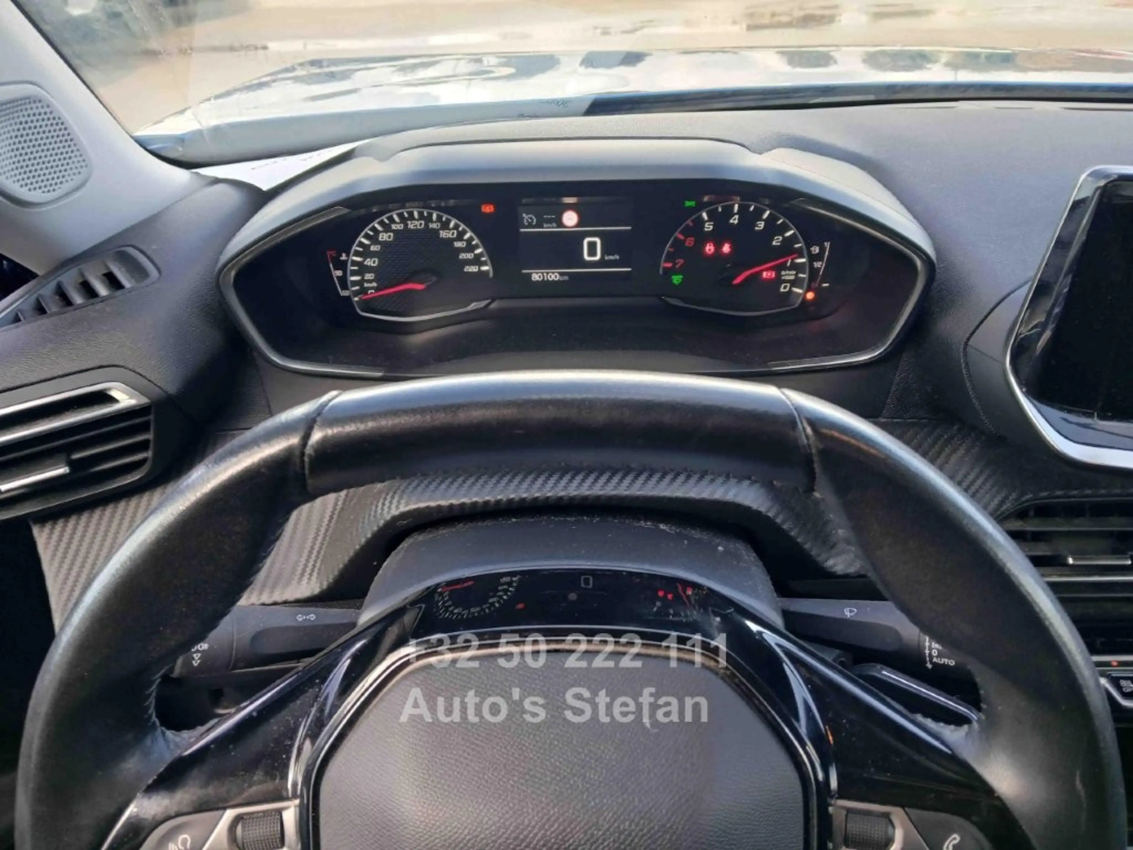 Peugeot 2008 2008 1.2 PureTech Allure Pack S — photo 10
