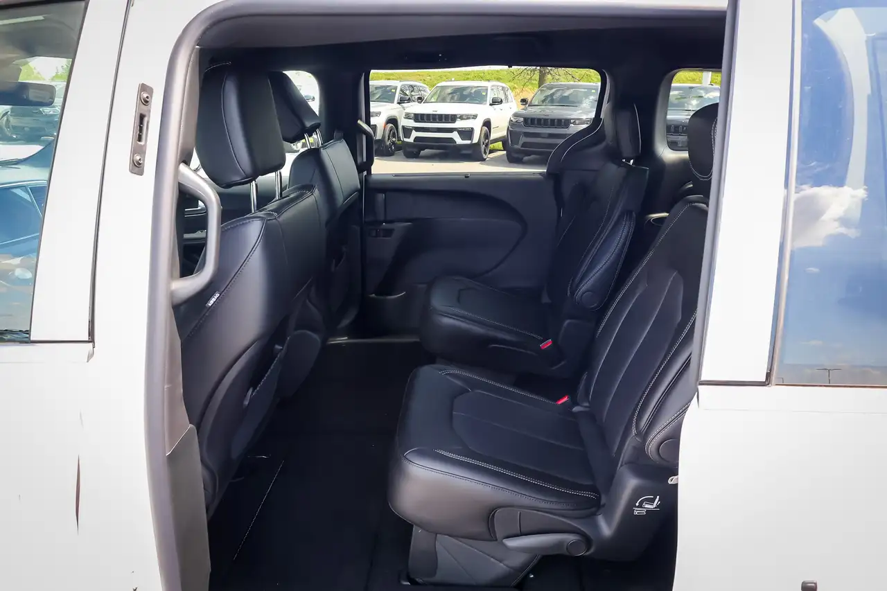 Chrysler Grand Caravan fotografie Chrysler Grand Caravan