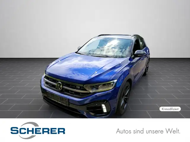 Volkswagen T-Roc R 4M. IQ.LIGHT AKRAPOVIC PANO AHK