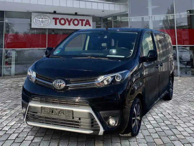 Toyota Proace Verso 2.0 D-4D L1 Executive Familienauto