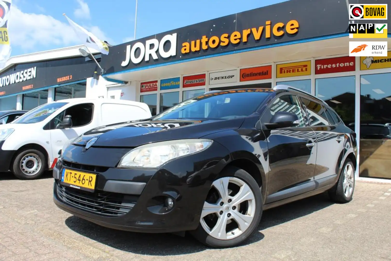 Renault Megane Estate 1.4 TCe Dynamique Zwart - 1