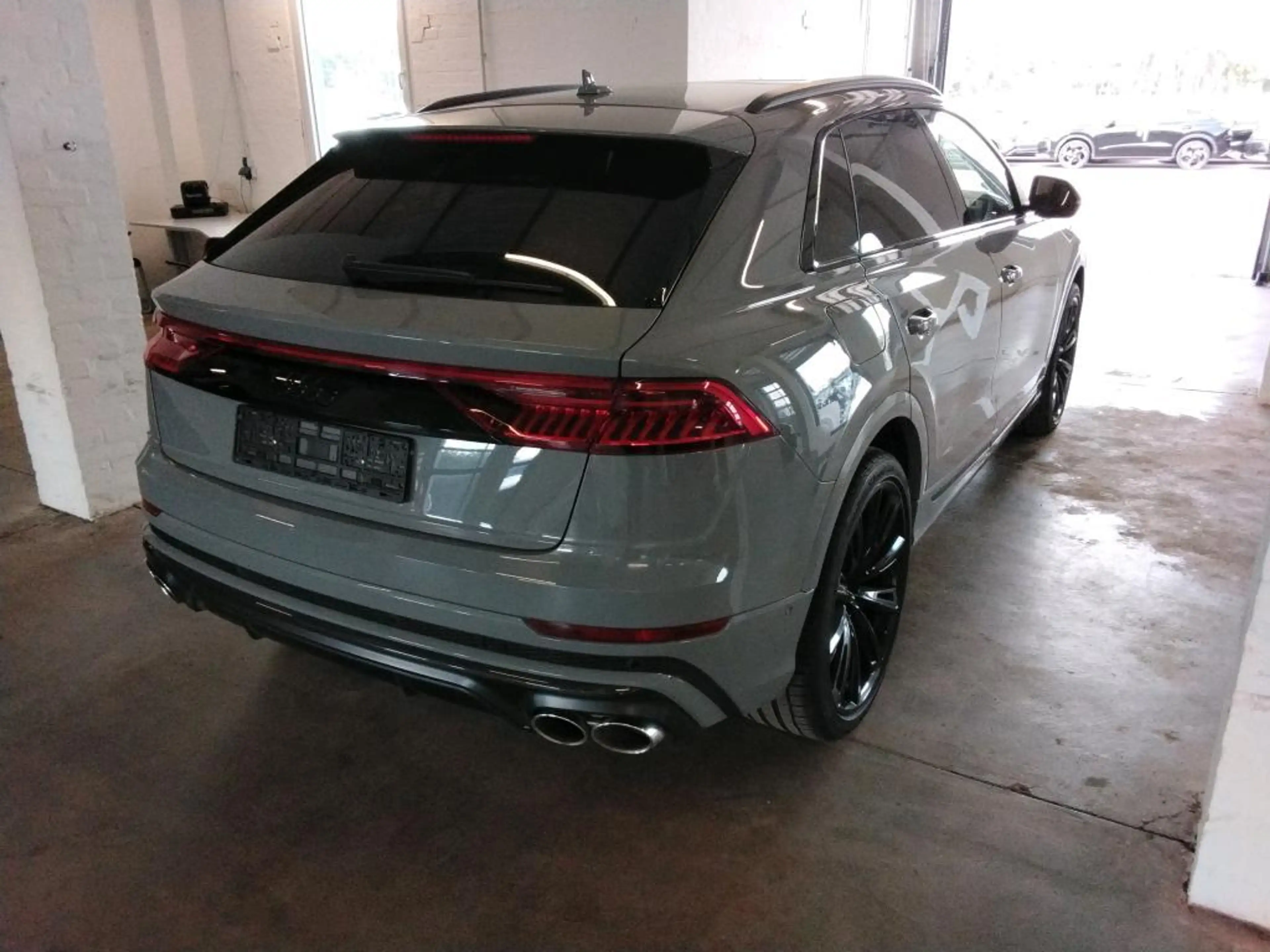 Audi SQ8 TFSI COMPETITION PANO HuD B&O STHZG AHK ACC — photo 5