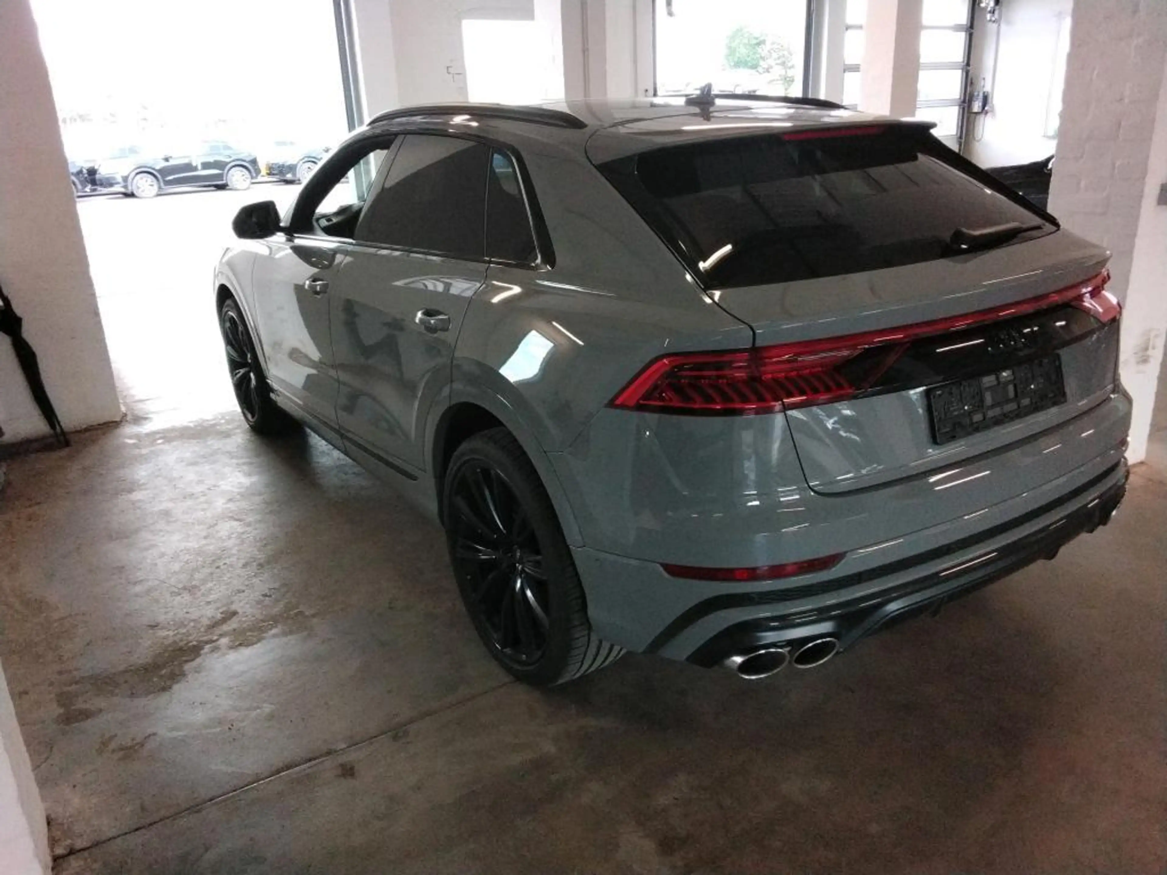 Audi SQ8 TFSI COMPETITION PANO HuD B&O STHZG AHK ACC — photo 4