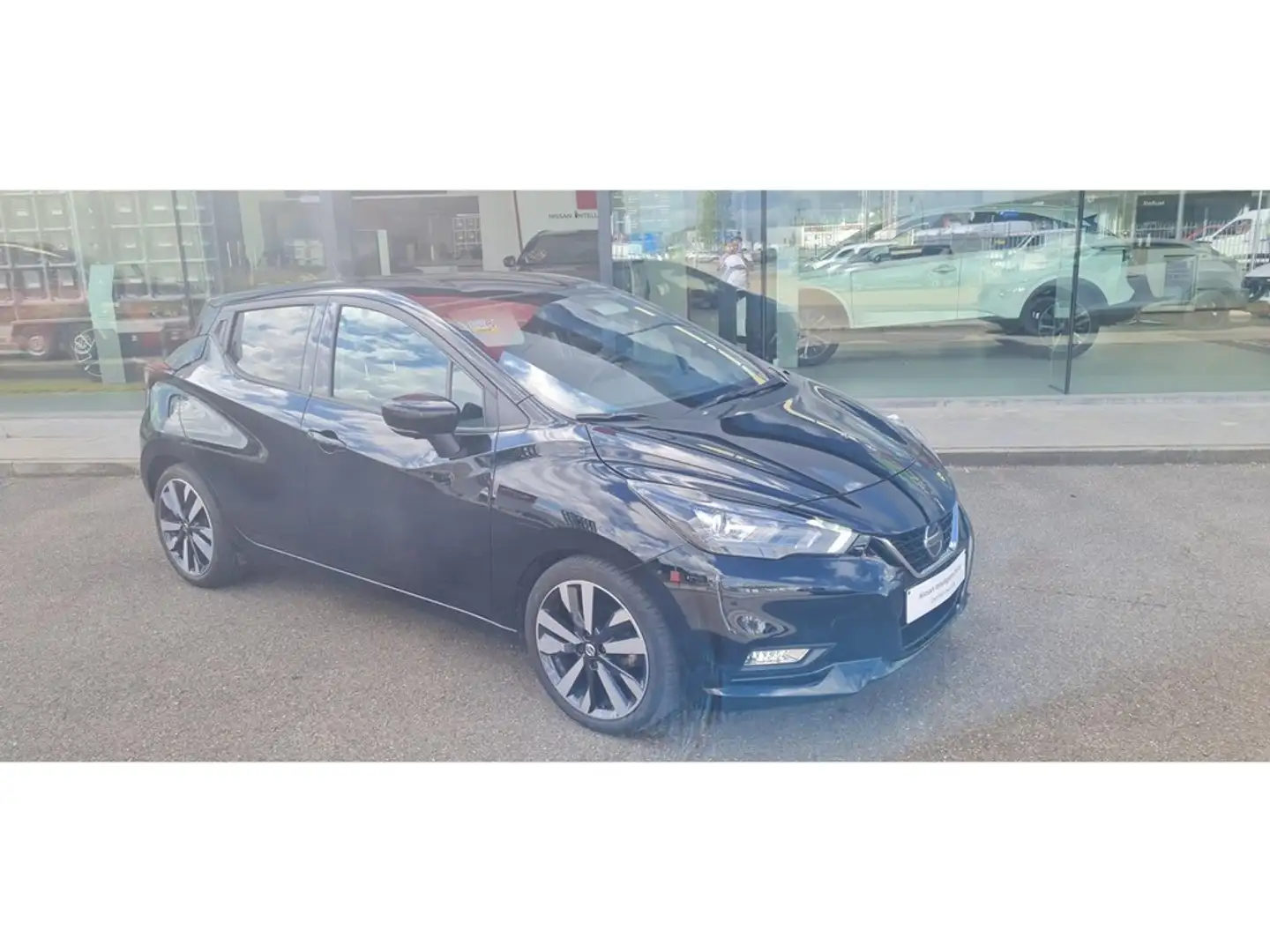 Nissan Micra Tekna Automaat + Led + Bose Black - 1