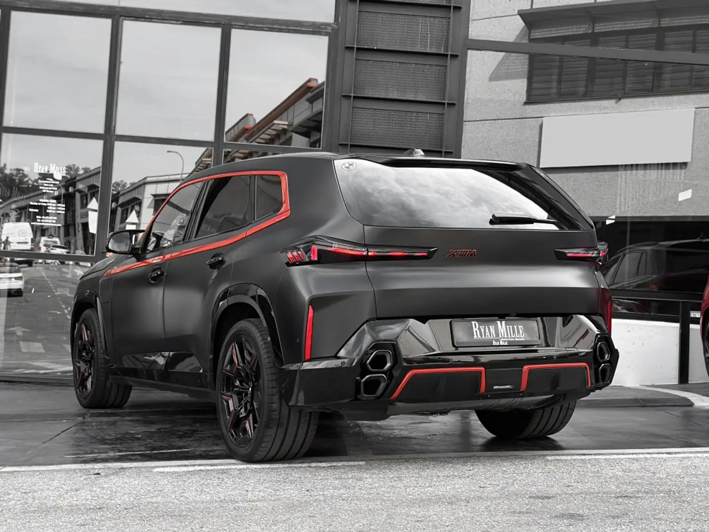 BMW XM Label Red Noir - 2