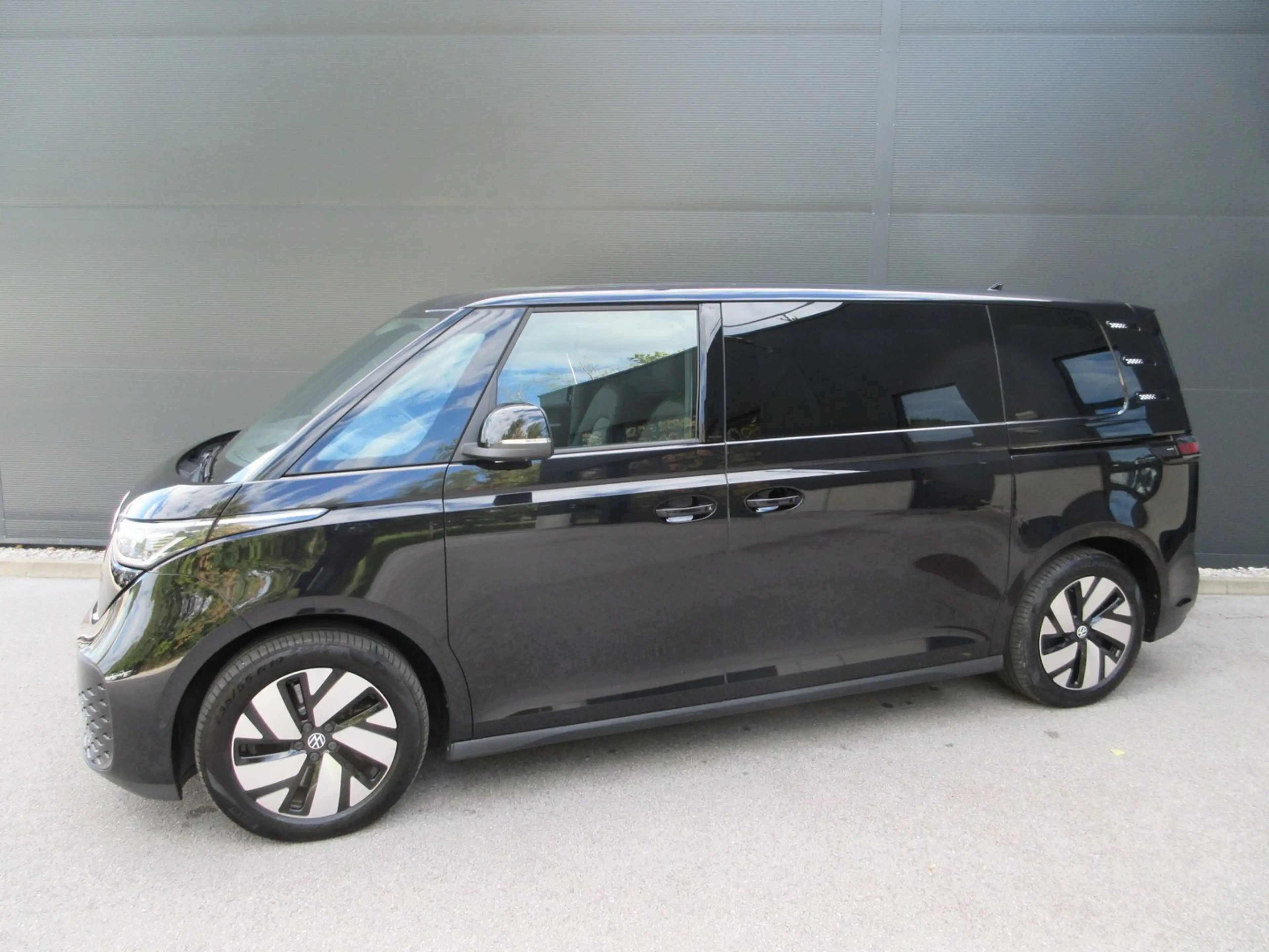 Volkswagen ID. Buzz VW ID. Buzz Pro LR 210 kW — photo 2