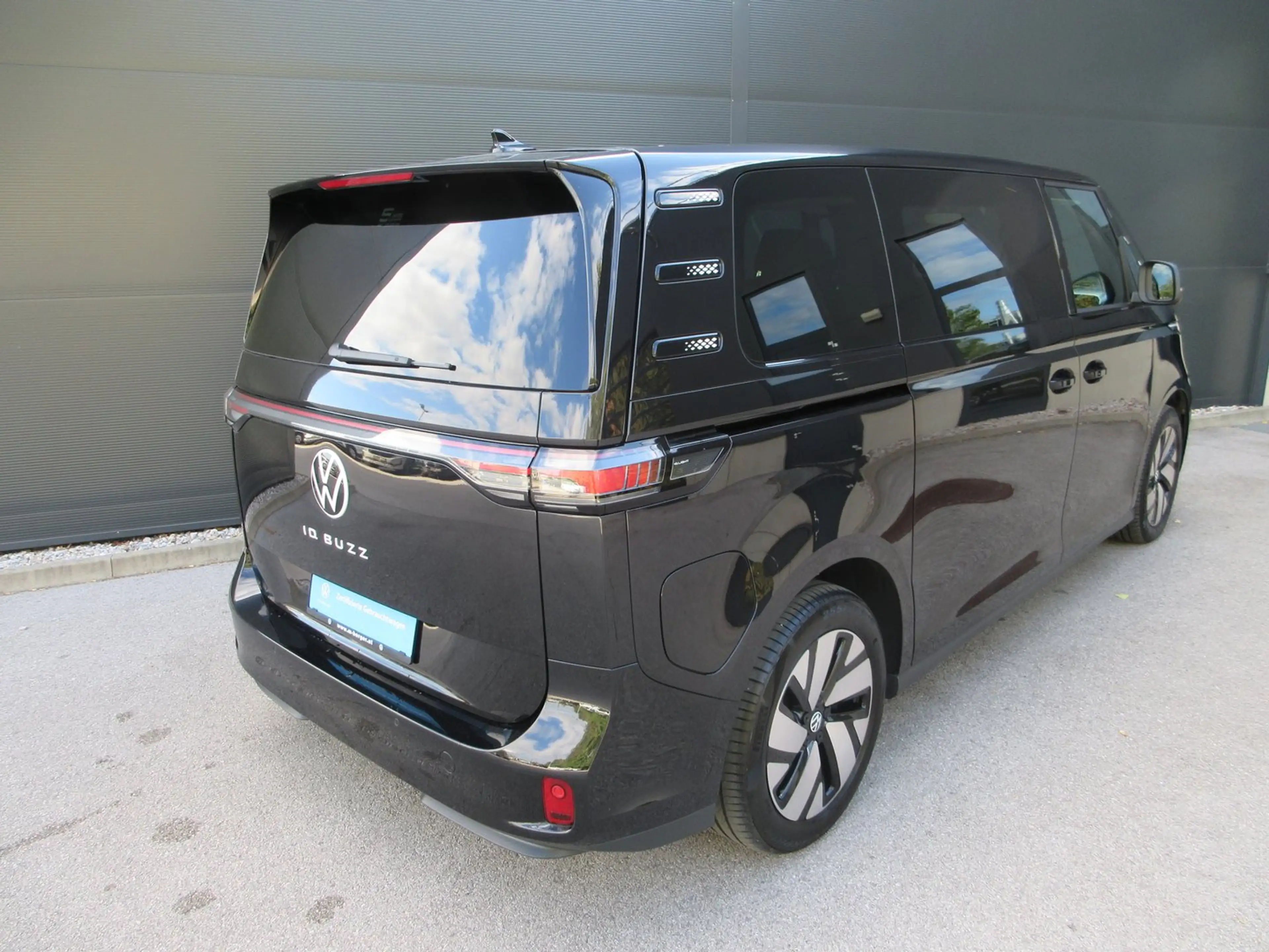 Volkswagen ID. Buzz VW ID. Buzz Pro LR 210 kW — photo 6
