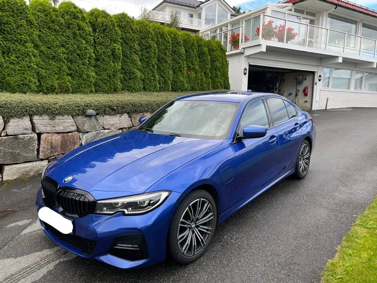 BMW 330