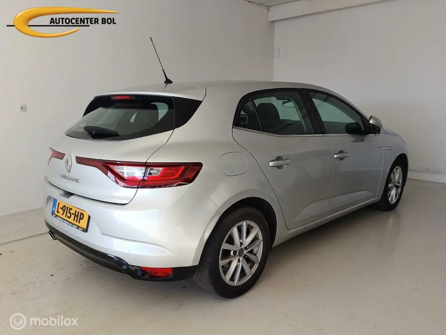 Renault Megane 1.2 TCe Limited Gris - 2