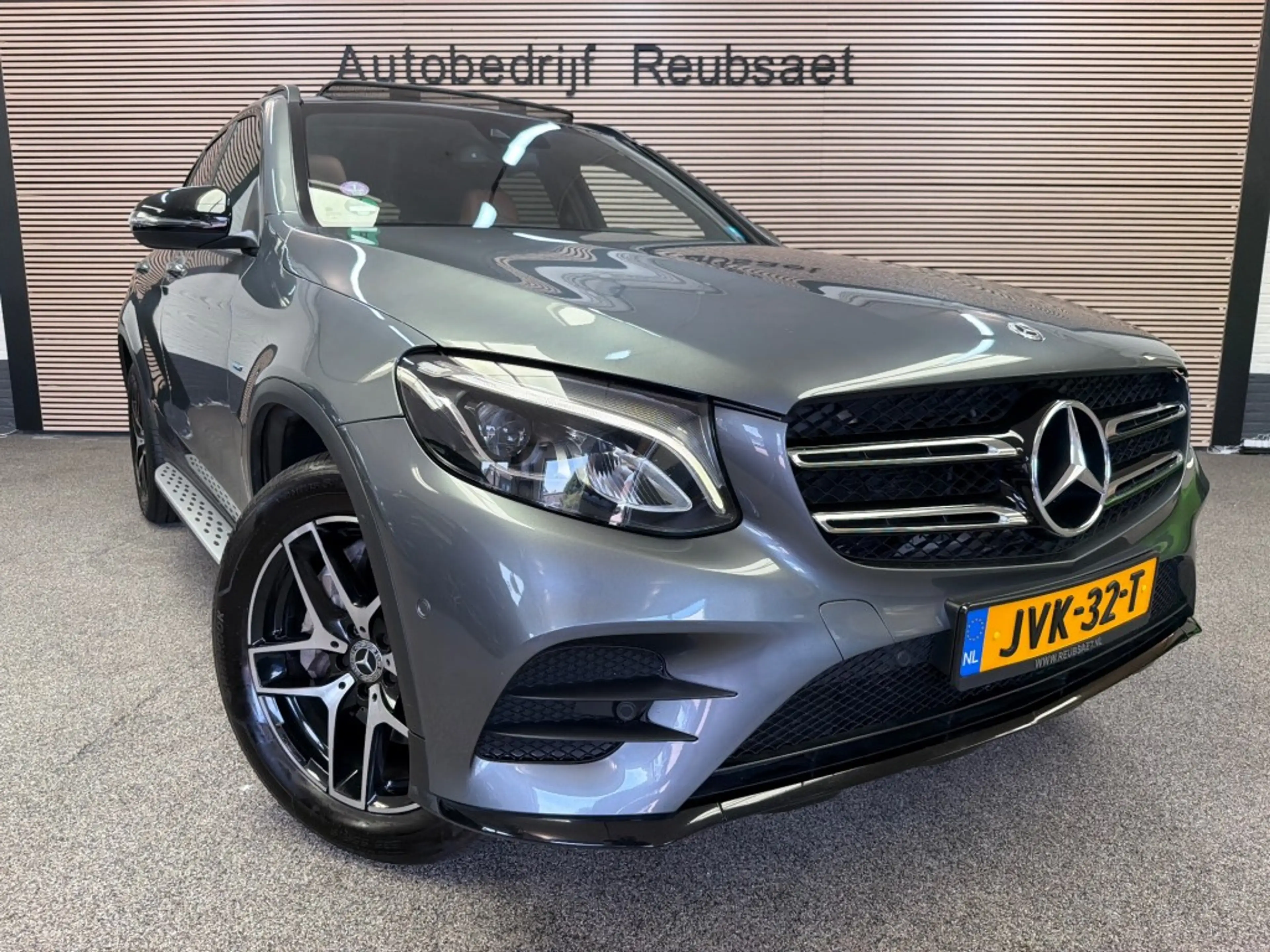 Mercedes-Benz GLC 350 350E 4Matic AMG-Line Panodak Leder Keyless Trekhaa