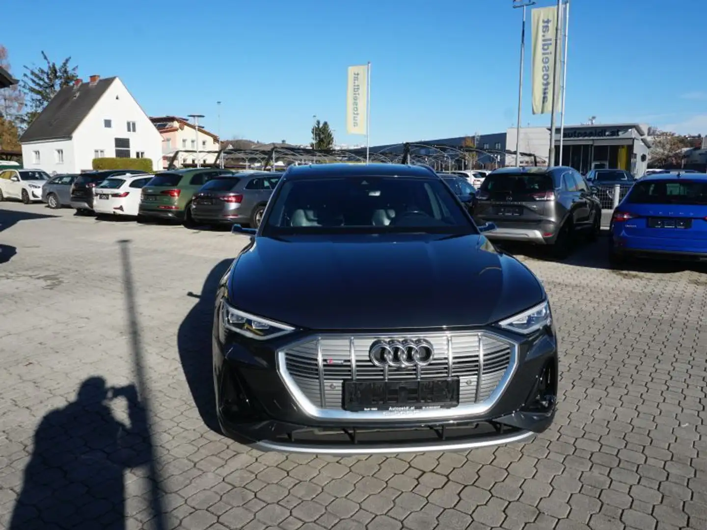 Audi e-tron SB 50 quattro 71kWh S-line *TOPAUSSTATTUNG* Grau - 2