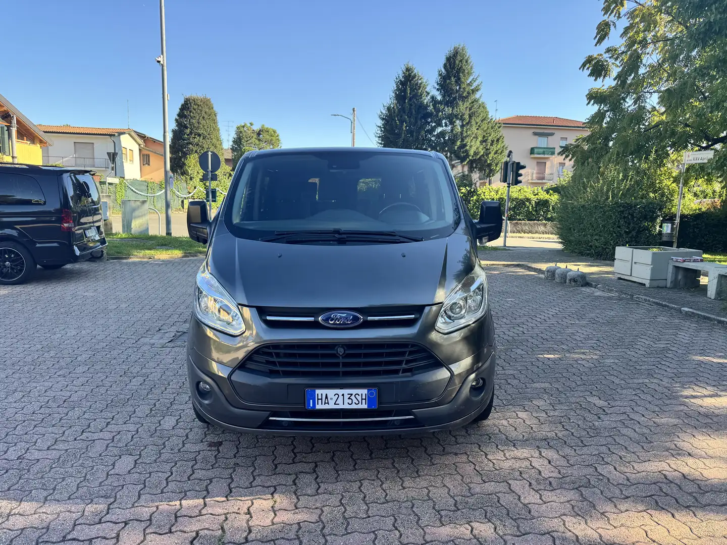 Ford Tourneo Custom 9 POSTI PASSO LUNGO Gris - 2