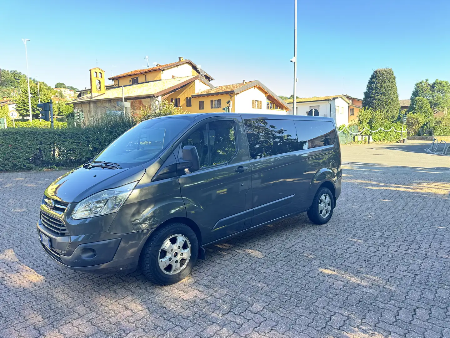 Ford Tourneo Custom 9 POSTI PASSO LUNGO Gris - 1