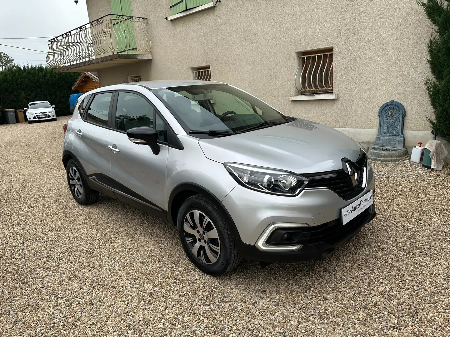 Renault Captur 1.5 dCi 90ch Business (GPS + radars +...) 2019 Gris - 1