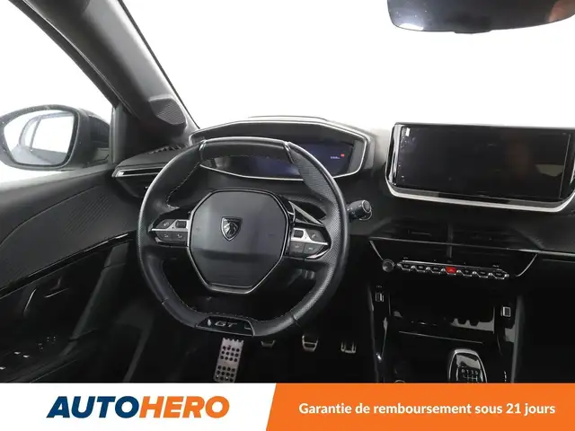 Peugeot 208 view 13