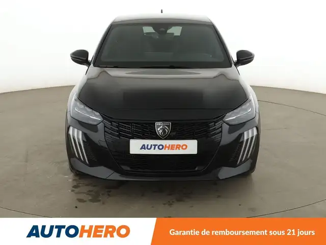 Peugeot 208 view 9