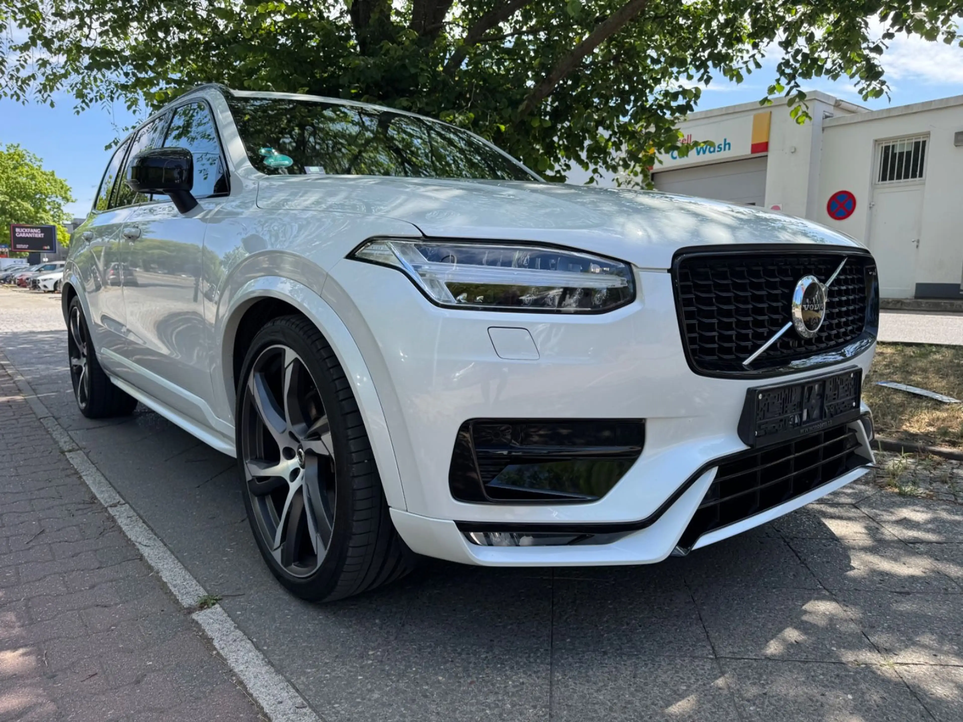 Volvo XC90 R Design AWD Pano- Luftfederung- MODELL2022 — photo 5