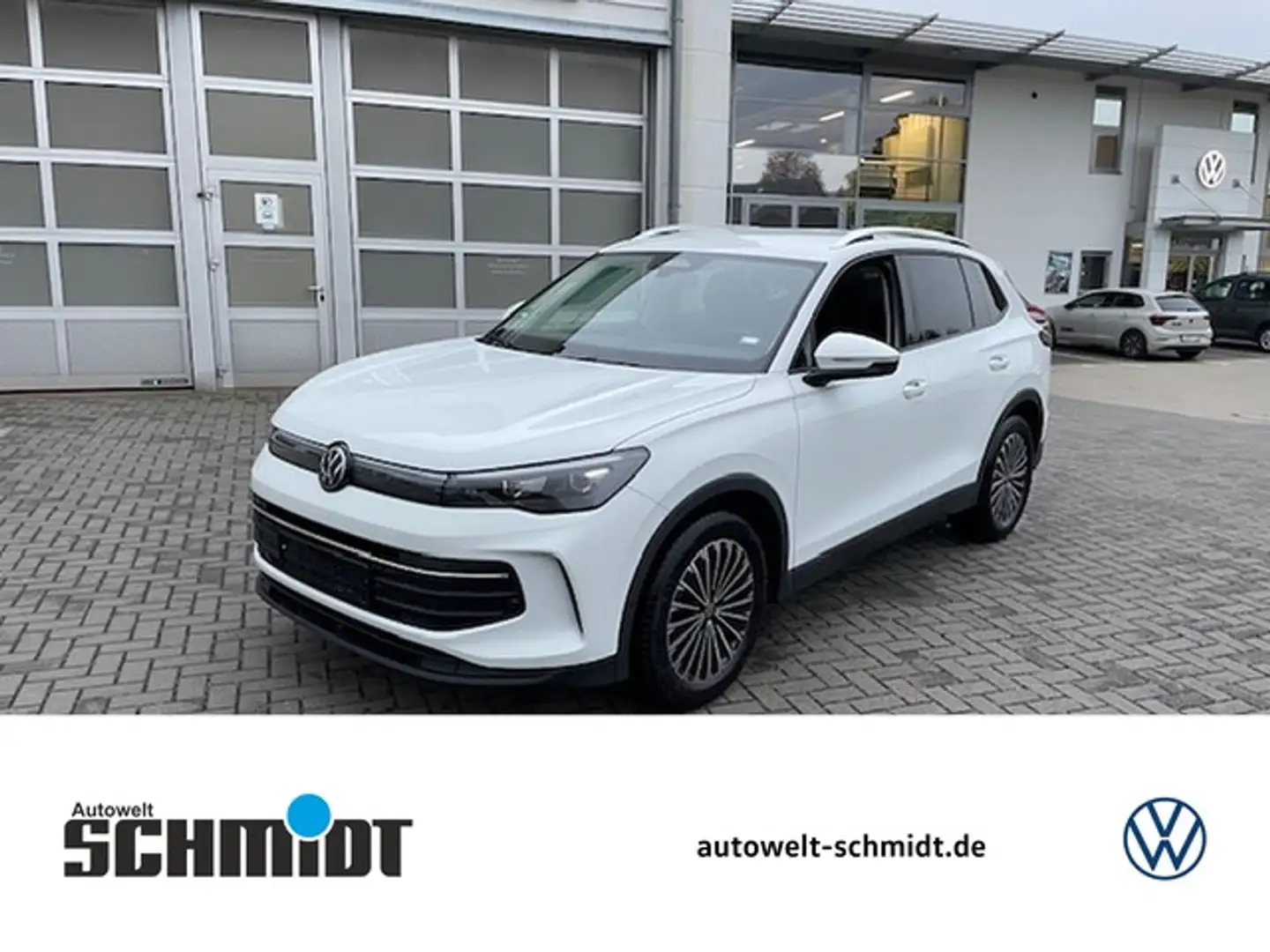 Volkswagen Tiguan 1.5 eTSi Life AHK R-Kamera 18Zoll Navi LED-Plus... Weiß - 1