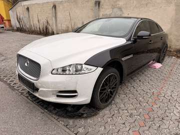 3,0 Diesel Premium Luxury LWB TSS