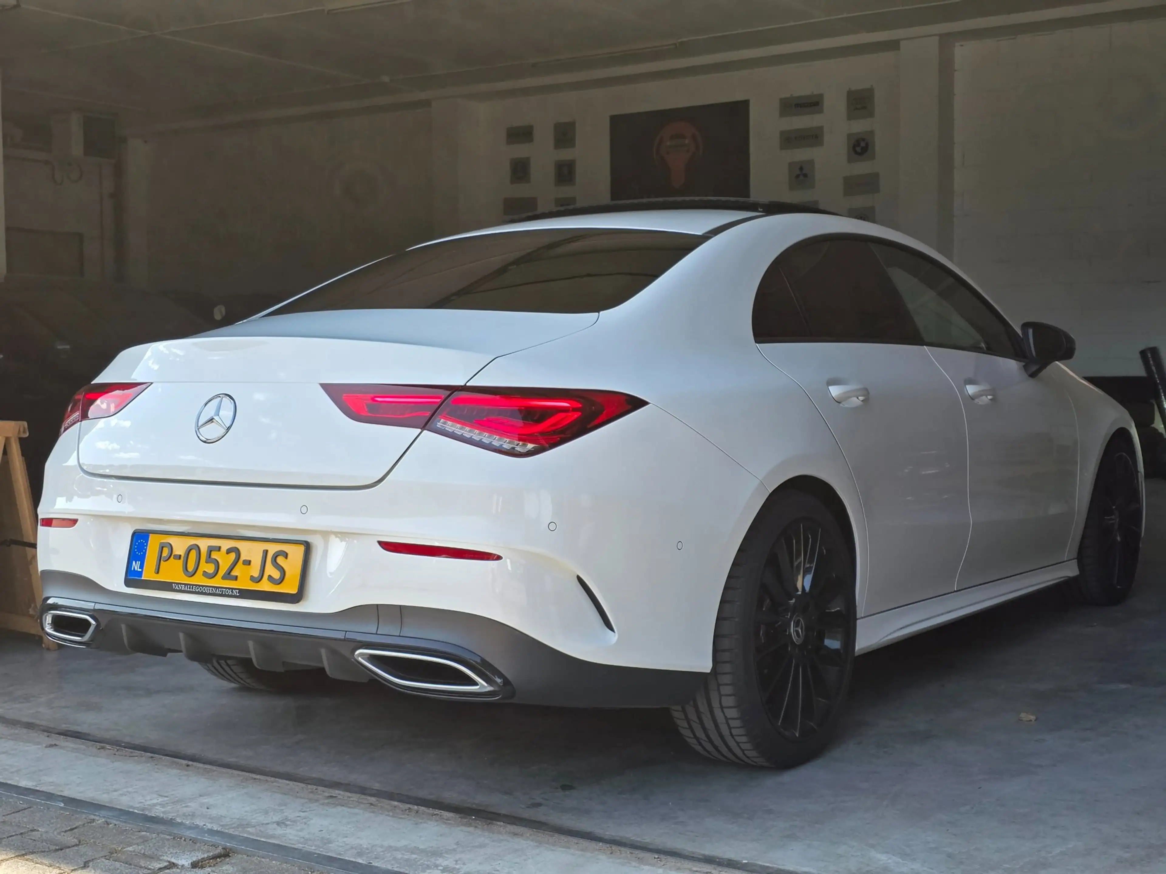 Mercedes-Benz CLA 200 Premium Plus / PANO / SFEER / CARPLAY / KEYLESS / — photo 9