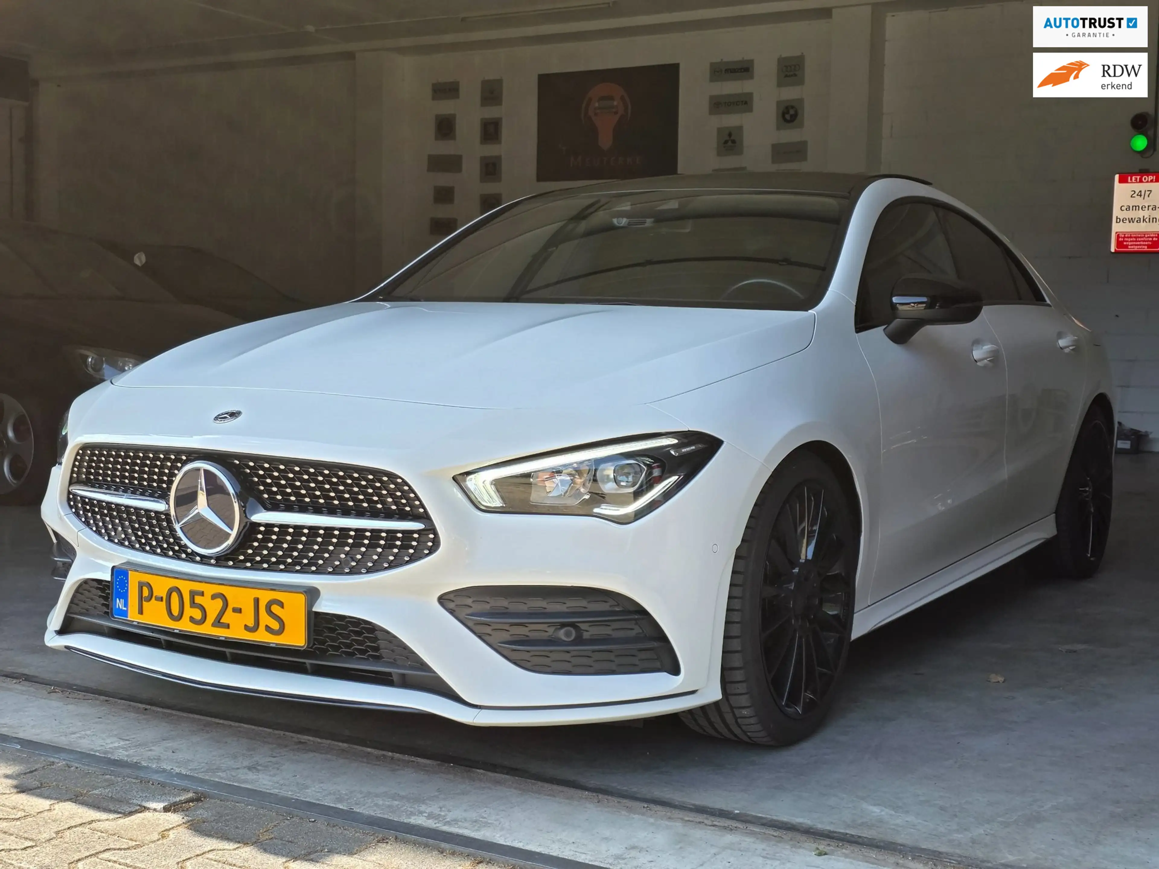 Mercedes-Benz CLA 200 Premium Plus / PANO / SFEER / CARPLAY / KEYLESS /
