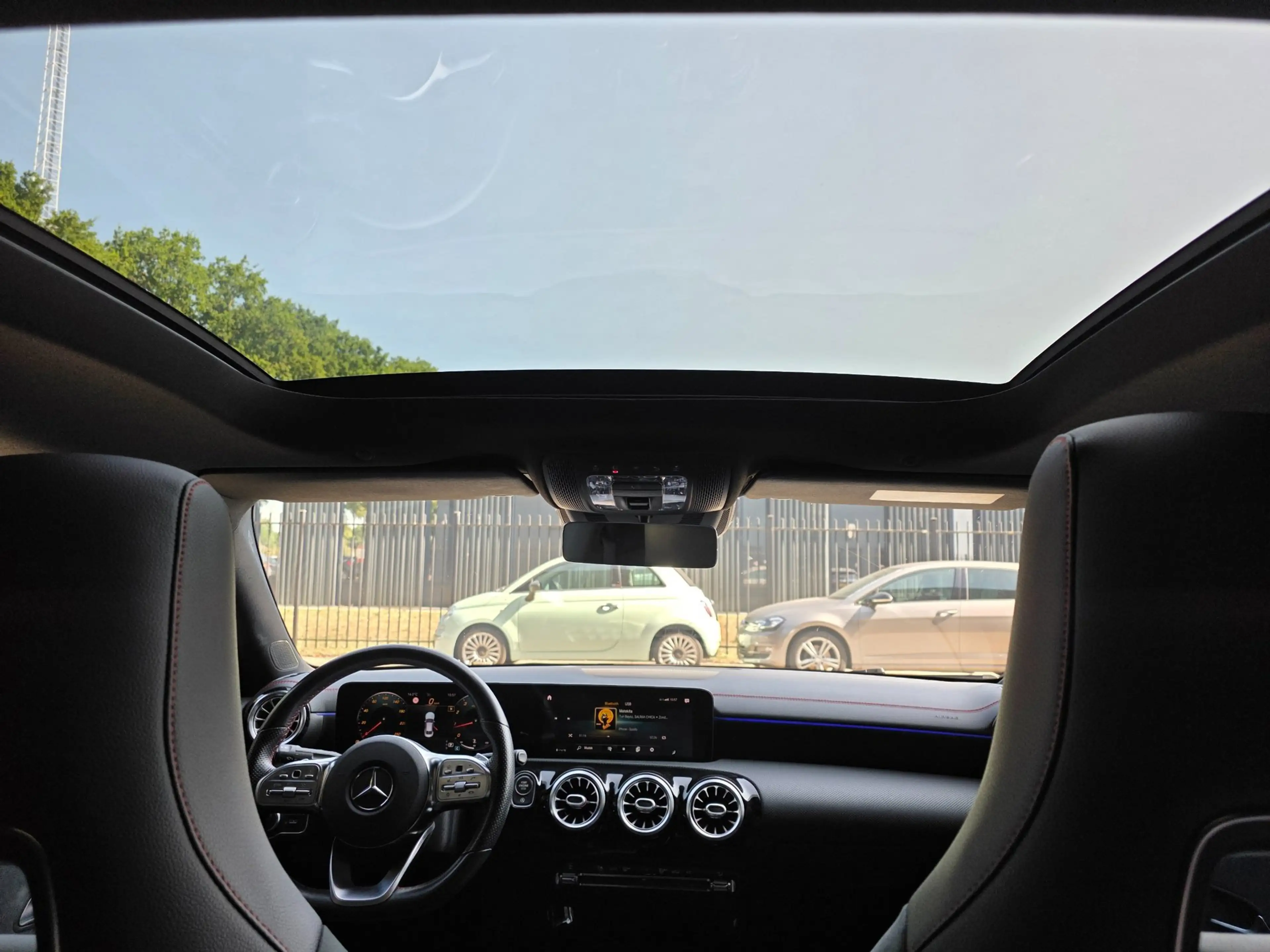 Mercedes-Benz CLA 200 Premium Plus / PANO / SFEER / CARPLAY / KEYLESS / — photo 28