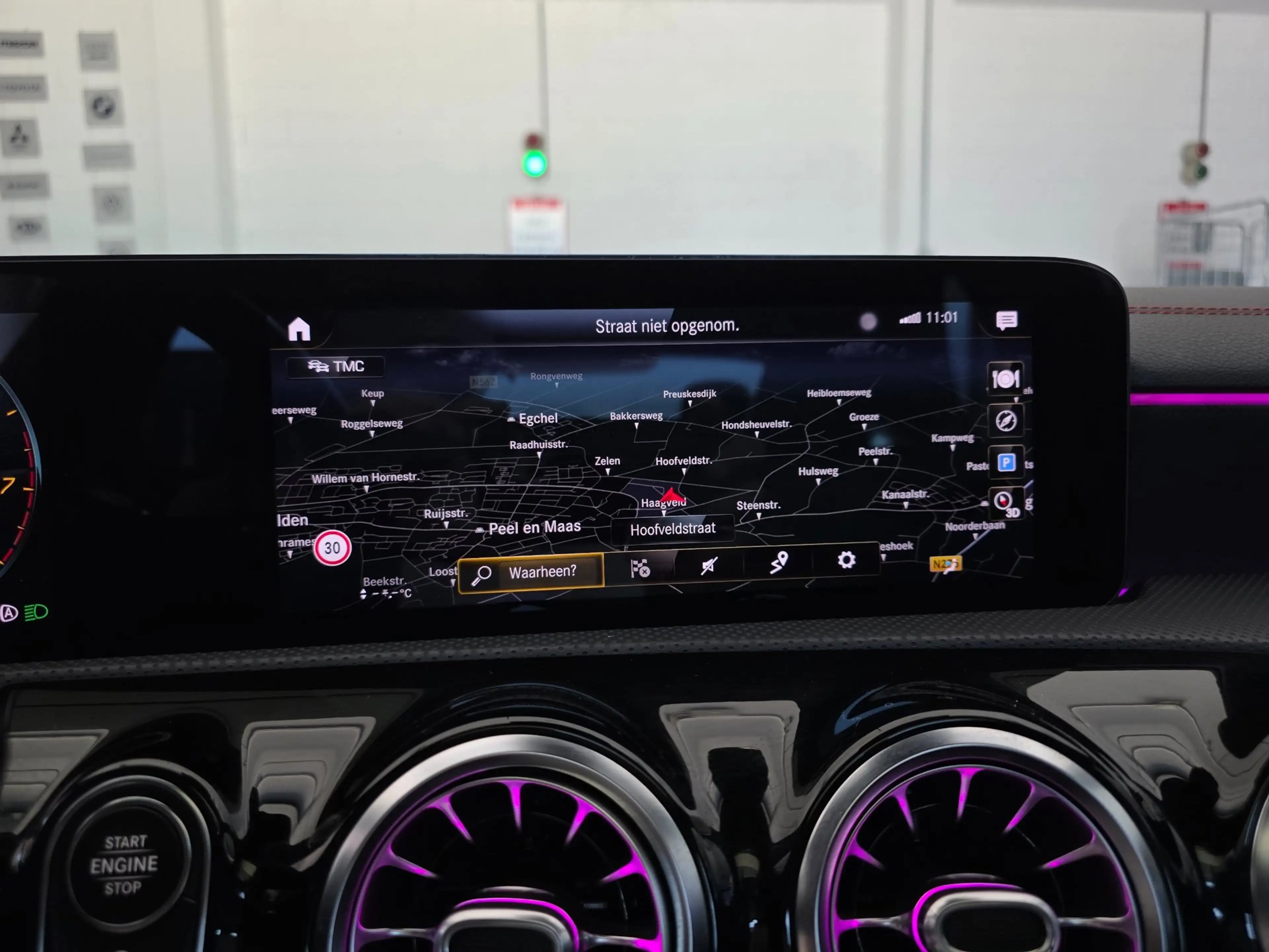 Mercedes-Benz CLA 200 Premium Plus / PANO / SFEER / CARPLAY / KEYLESS / — photo 45