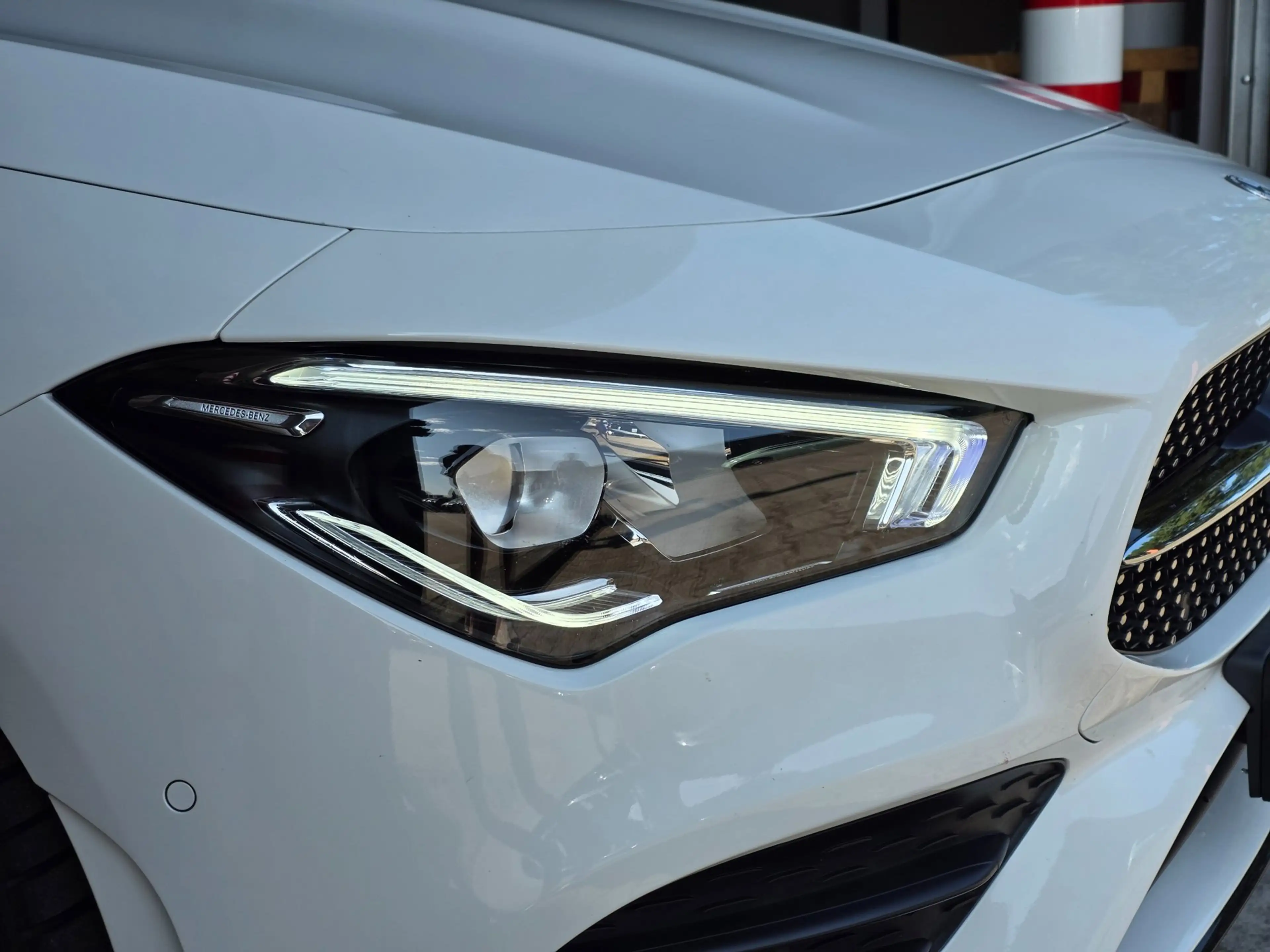 Mercedes-Benz CLA 200 Premium Plus / PANO / SFEER / CARPLAY / KEYLESS / — photo 5