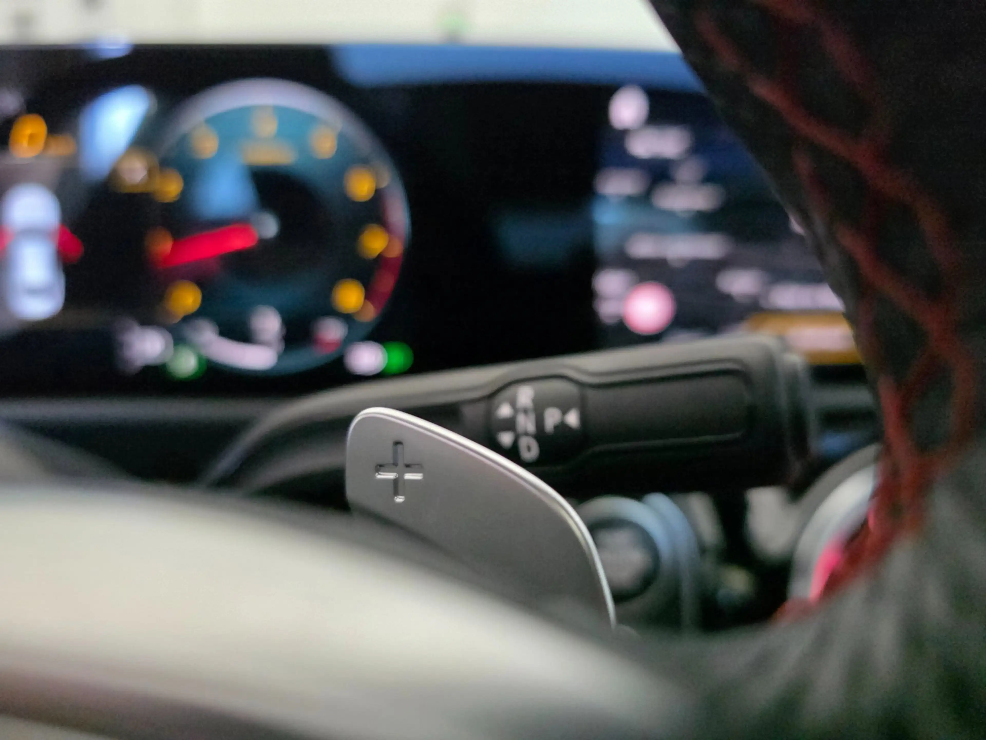 Mercedes-Benz CLA 200 Premium Plus / PANO / SFEER / CARPLAY / KEYLESS / — photo 35